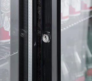 Energy-efficient bar fridge with 210L capacity, fan-forced cooling and adjustable shelves